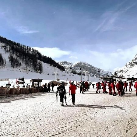 Central 3 Bedroom Chalet With Balcony Val d'Isere Bagian luar foto